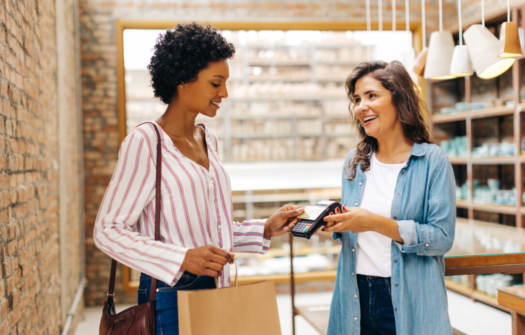 Customer paying on pin pad with card