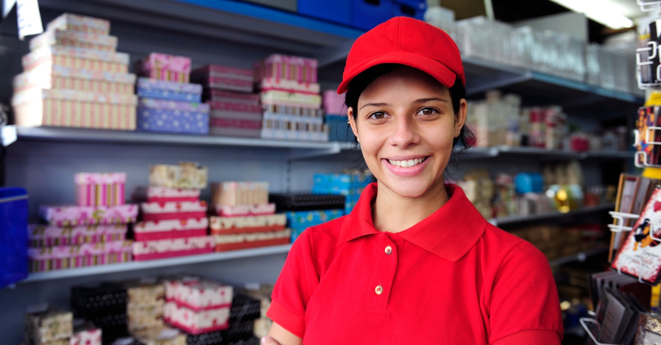 Employee in connivence store