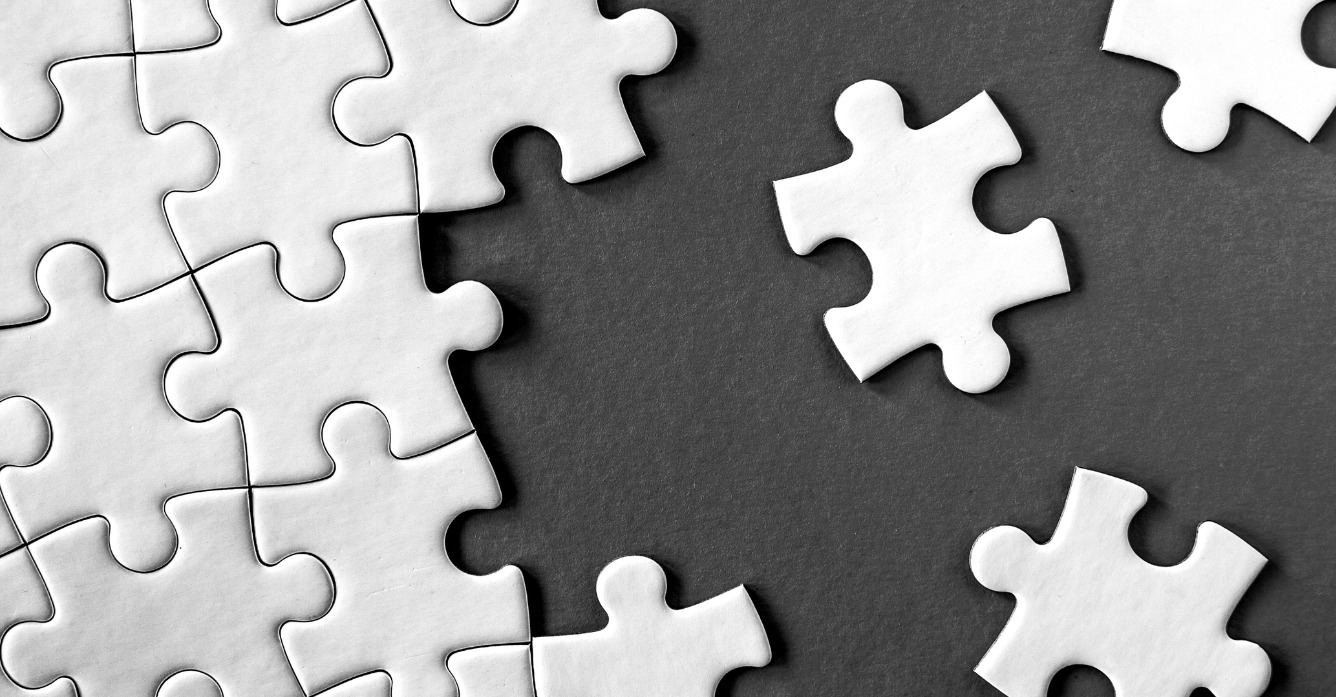 white puzzle pieces